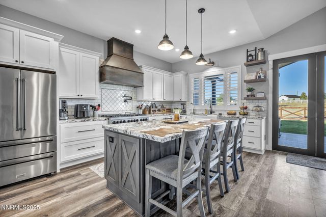 1409 Hunters Point Drive, Gardnerville, NV 89410