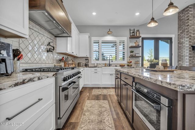 1409 Hunters Point Drive, Gardnerville, NV 89410