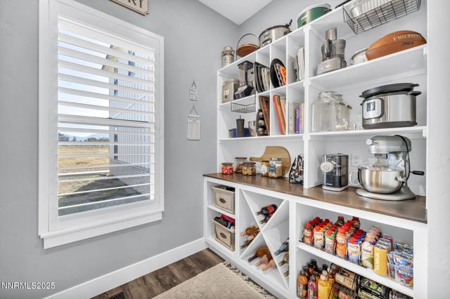 1409 Hunters Point Drive, Gardnerville, NV 89410