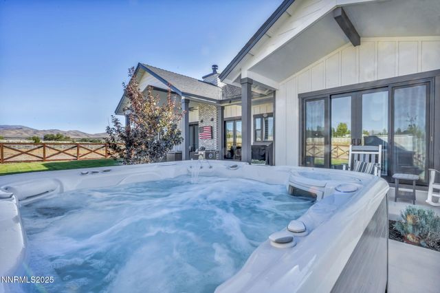 1409 Hunters Point Drive, Gardnerville, NV 89410