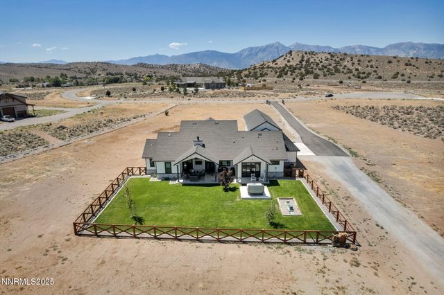 1409 Hunters Point Drive, Gardnerville, NV 89410