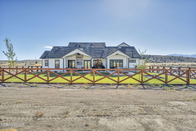 1409 Hunters Point Drive, Gardnerville, NV 89410