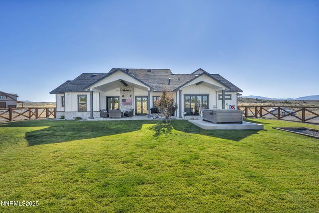 1409 Hunters Point Drive, Gardnerville, NV 89410