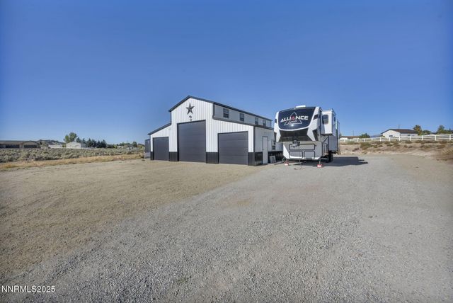 1409 Hunters Point Drive, Gardnerville, NV 89410