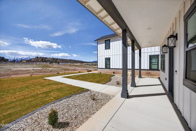 1409 Hunters Point Drive, Gardnerville, NV 89410