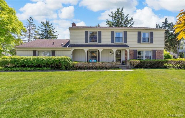 4055 Old Dominion Drive, West Bloomfield Charter Township, MI 48323