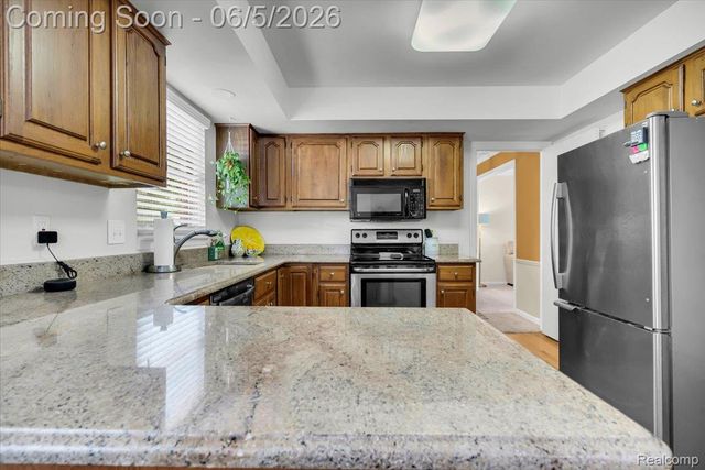 4055 Old Dominion Drive, West Bloomfield Charter Township, MI 48323