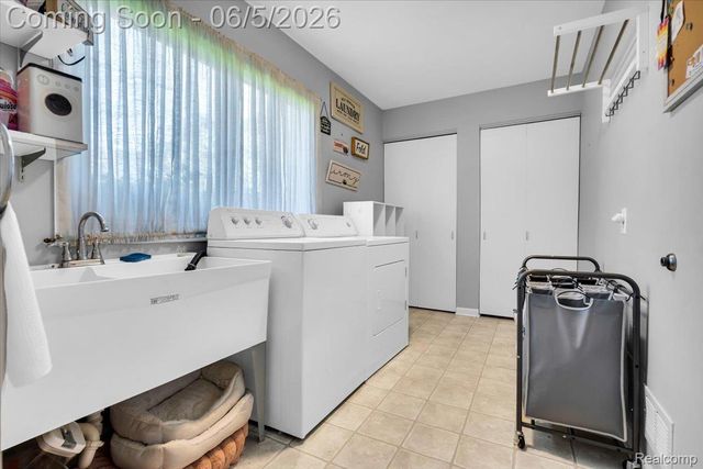 4055 Old Dominion Drive, West Bloomfield Charter Township, MI 48323