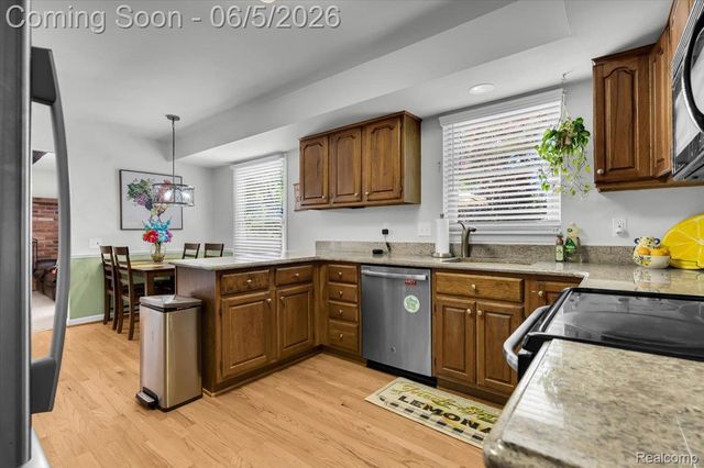 4055 Old Dominion Drive, West Bloomfield Charter Township, MI 48323