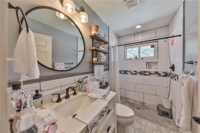 2201 Northampton Avenue, Northampton Boro, PA 18067