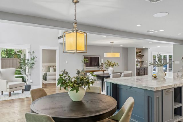 2714 Timberjack Place, The Woodlands, TX 77380