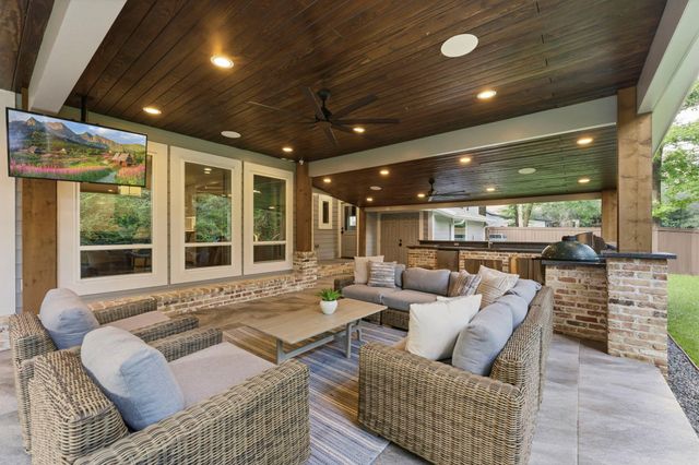 2714 Timberjack Place, The Woodlands, TX 77380
