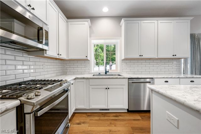 10543 Mogadore Avenue NW, Uniontown, OH 44685