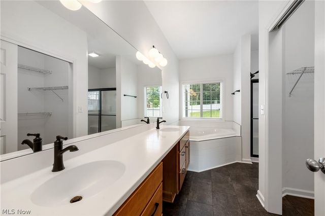 10543 Mogadore Avenue NW, Uniontown, OH 44685