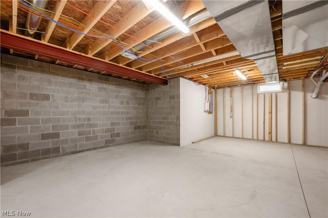 10543 Mogadore Avenue NW, Uniontown, OH 44685