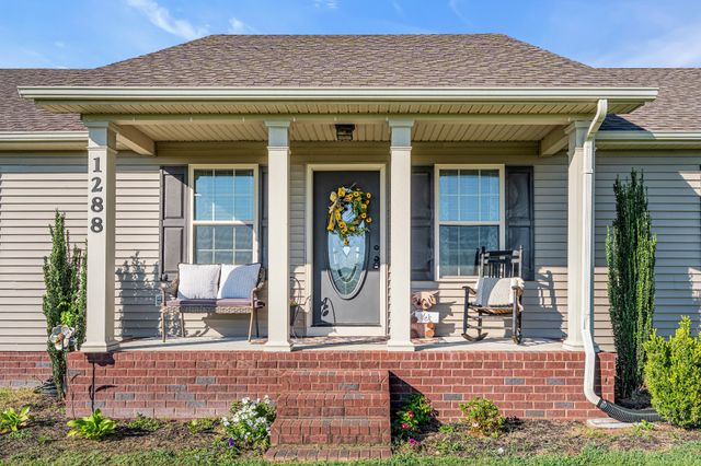 1288 Mount Olive Rd, Westmoreland, TN 37186