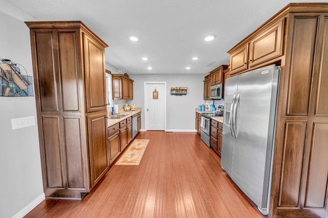 1288 Mount Olive Rd, Westmoreland, TN 37186