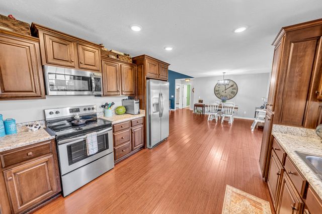 1288 Mount Olive Rd, Westmoreland, TN 37186