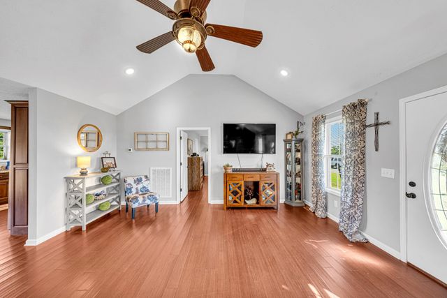 1288 Mount Olive Rd, Westmoreland, TN 37186