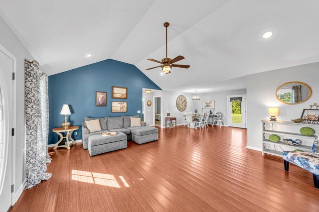 1288 Mount Olive Rd, Westmoreland, TN 37186