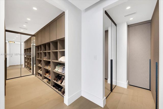 17975 Collins Ave N-1902, Sunny Isles Beach, FL 33160