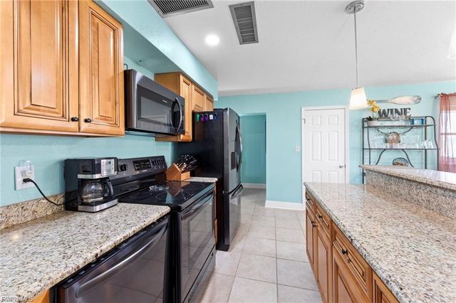 4938 Vincennes ST 3, Cape Coral, FL 33904