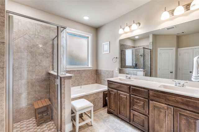 9 S Highland Drive, Sanger, TX 76266