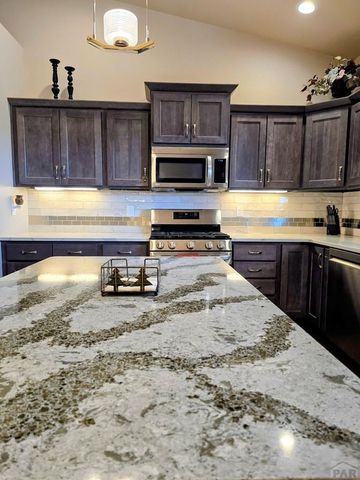 712 W McCulloch Blvd W, Pueblo West, CO 81007