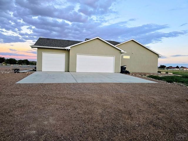 712 W McCulloch Blvd W, Pueblo West, CO 81007