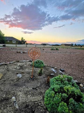 712 W McCulloch Blvd W, Pueblo West, CO 81007