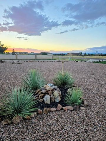 712 W McCulloch Blvd W, Pueblo West, CO 81007