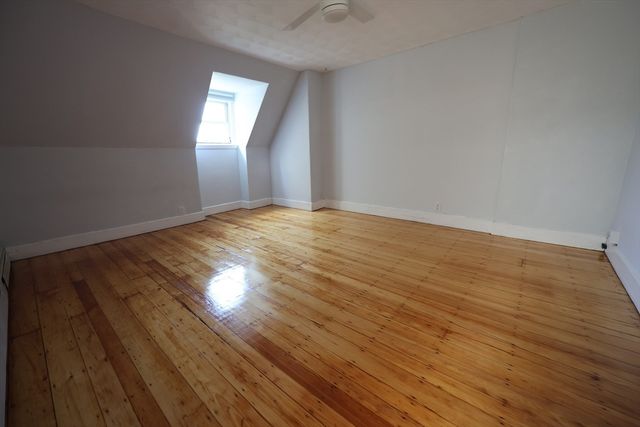 318 Tappan St. 3, Brookline, MA 02445