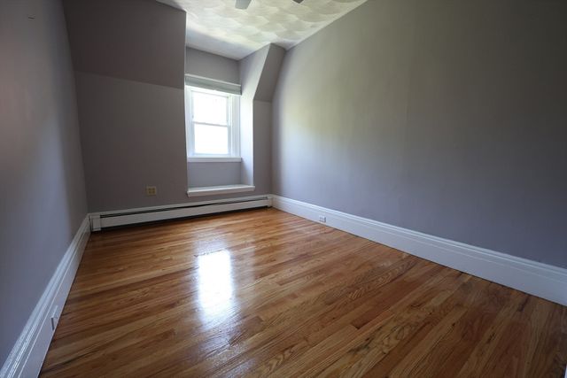 318 Tappan St. 3, Brookline, MA 02445