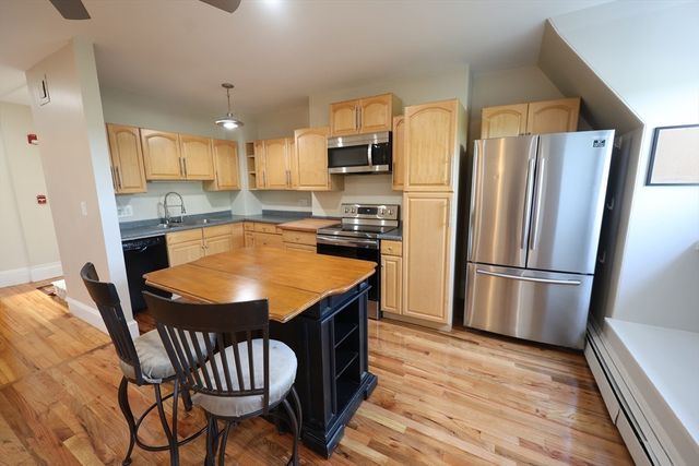 318 Tappan St. 3, Brookline, MA 02445