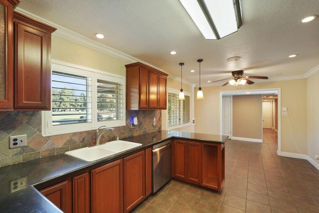 5501 Claremont Ave, Stockton, CA 95207