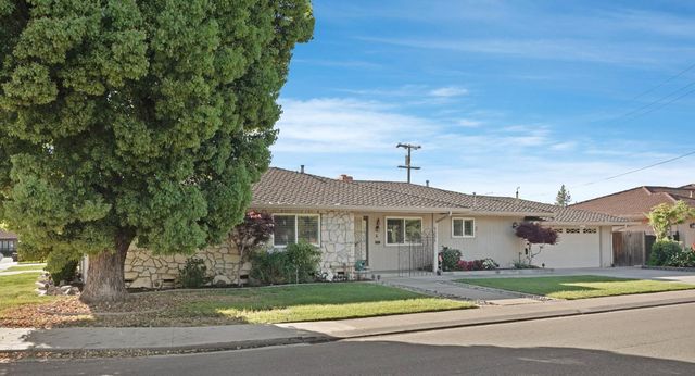 5501 Claremont Ave, Stockton, CA 95207