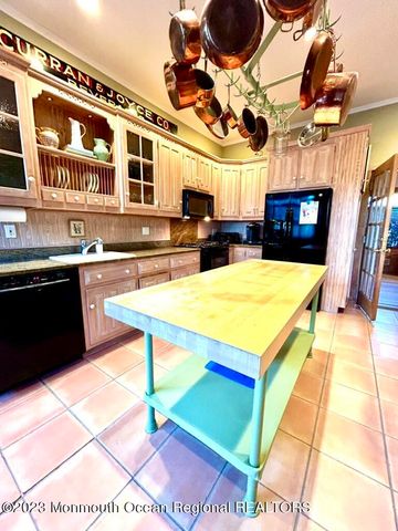 208 Passaic Avenue, Spring Lake, NJ 07762