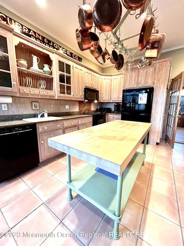208 Passaic Avenue, Spring Lake, NJ 07762