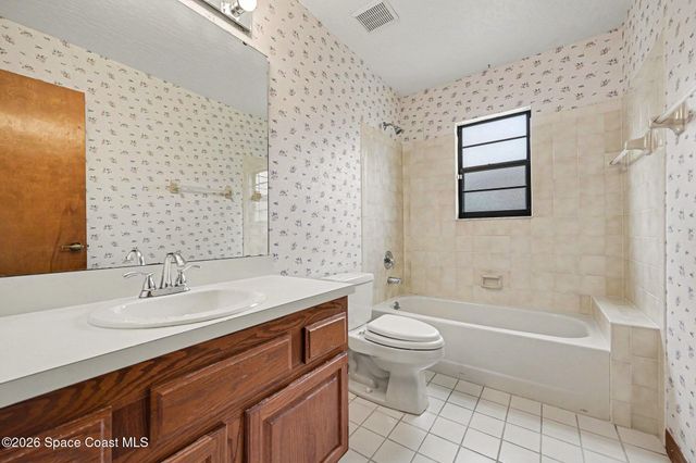 899 Ridge Lake Drive, Melbourne, FL 32940