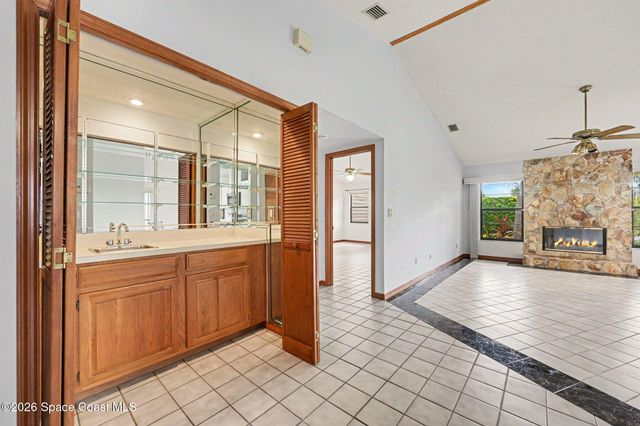 899 Ridge Lake Drive, Melbourne, FL 32940