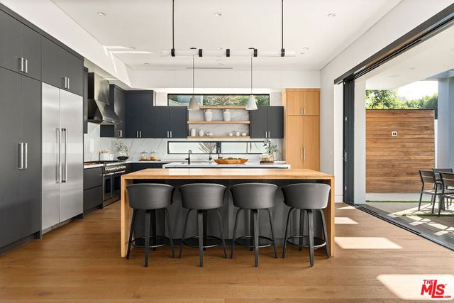 14812 Morrison Street, Sherman Oaks, CA 91403