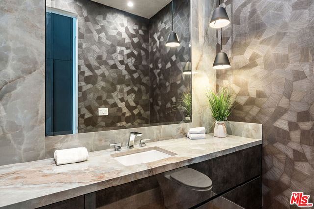 14812 Morrison Street, Sherman Oaks, CA 91403