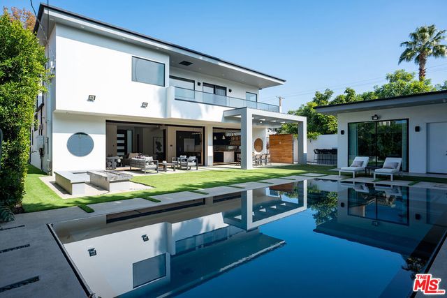 14812 Morrison Street, Sherman Oaks, CA 91403