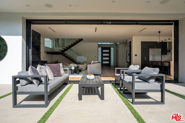 14812 Morrison Street, Sherman Oaks, CA 91403