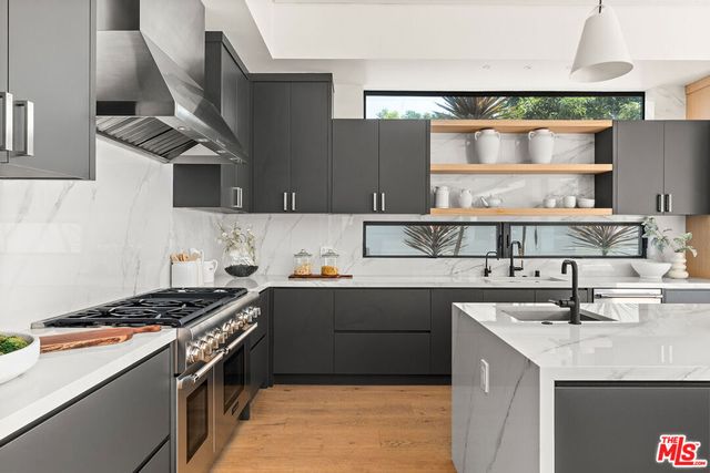 14812 Morrison Street, Sherman Oaks, CA 91403