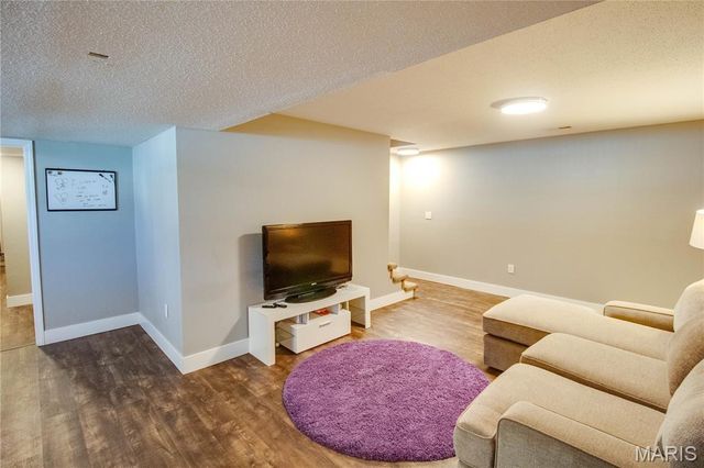 101 Sunnybrooke, Troy, IL 62294