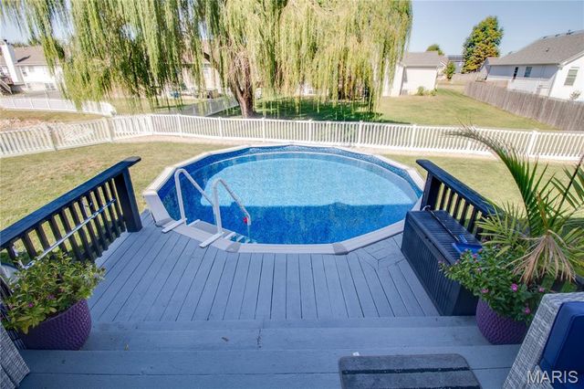 101 Sunnybrooke, Troy, IL 62294