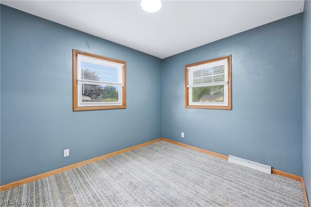 682 Burdie Drive, Hubbard, OH 44425