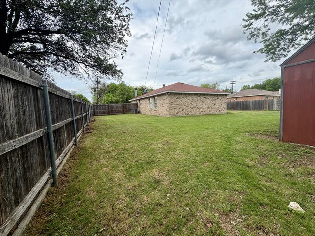 422 Jellison Boulevard, Duncanville, TX 75116