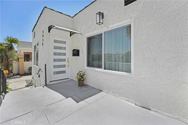 5939 5th, Los Angeles, CA 90043
